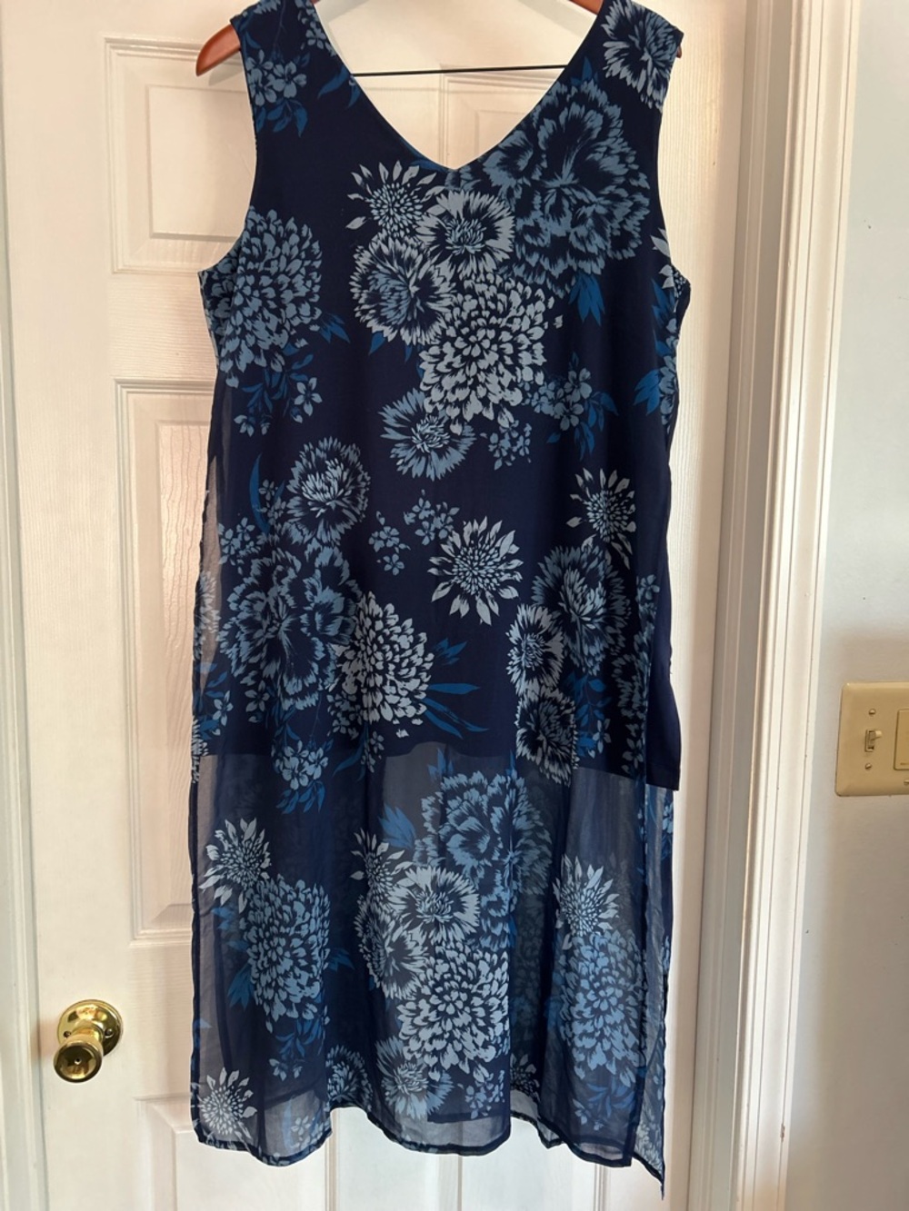 Navy Blue Floral Sleeveless V-Neck Blouse